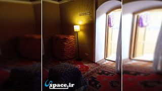 نمای داخلی اتاق اقامتگاه بوم گردی سرای حجی پدر - طبس - روستای اصفهک